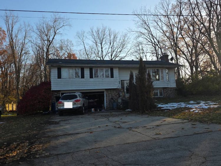 27919 Burmax Park Dowagiac, MI 49047, Cass County