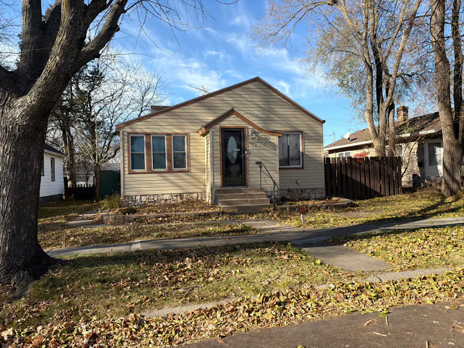 143 21st Av N St Cloud, MN 56303, Stearns County