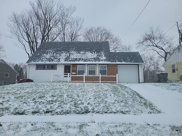 3593 Krieger Lane Youngstown, OH 44502, Mahoning County