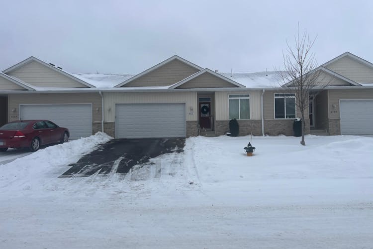 4162 Blakewood Dr Shakopee, MN 55379, Scott County