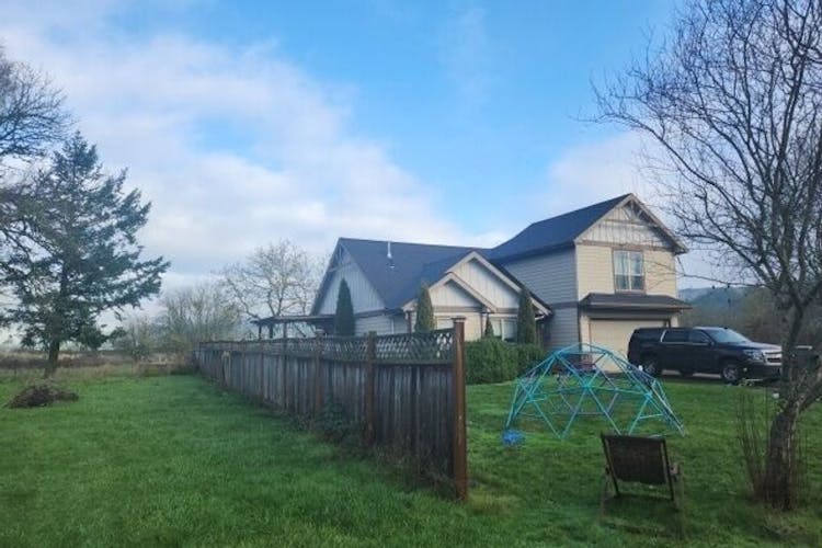 1212 Linn Way Brownsville, OR 97327, Linn County