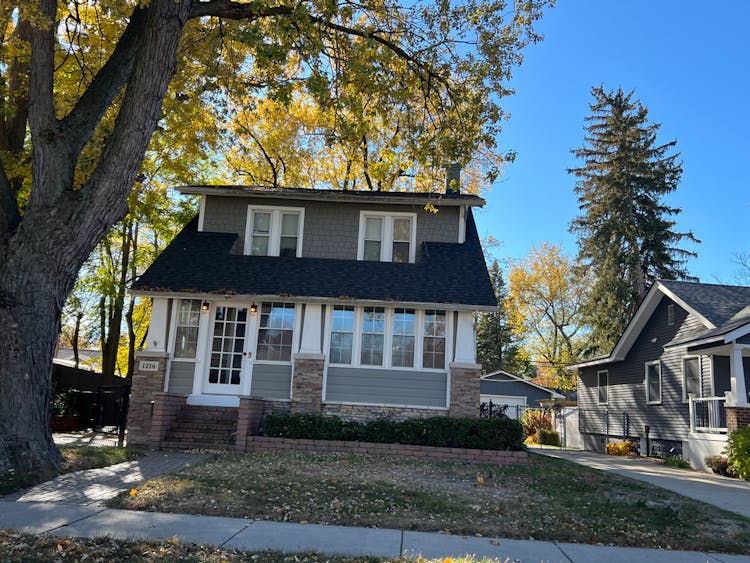 1216 Lincoln Ave Royal Oak, MI 48067, Oakland County