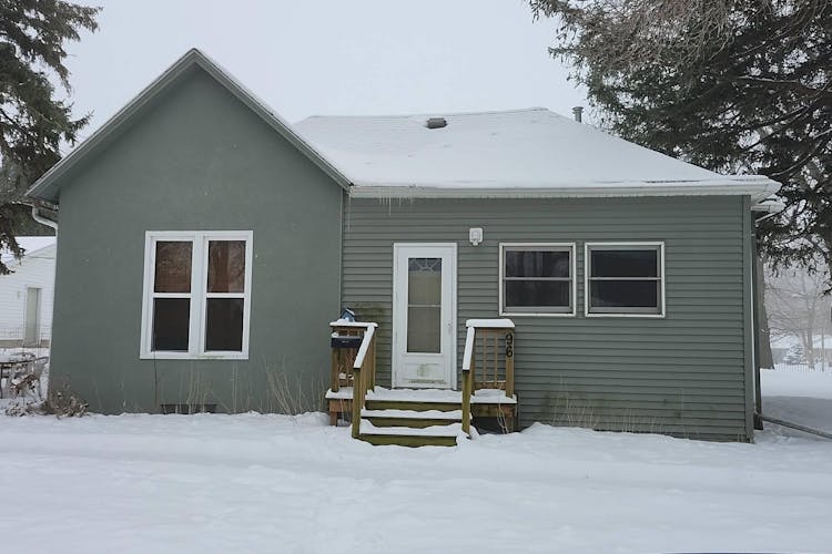 96 5th Street SW Wells, MN 56097, Faribault County