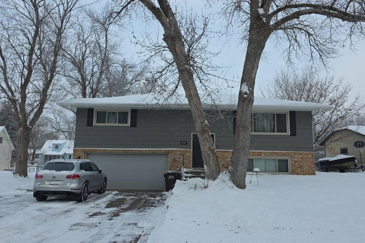 6140 Upper 46th Street N Oakdale, MN 55128, Washington County
