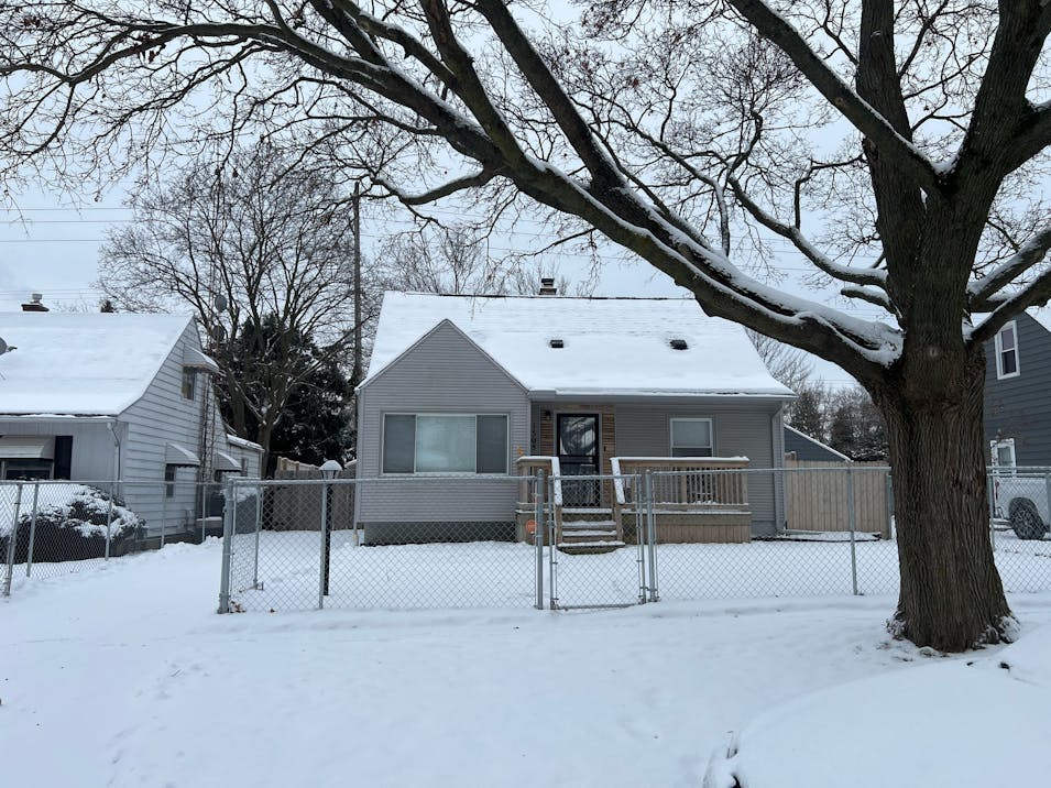 1505 Raspberry Ln Flint, MI 48507, Genesee County