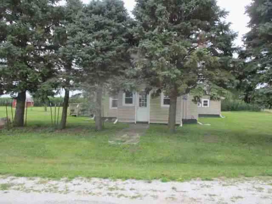 101 County Road 100 N Ivesdale, IL 61851, Champaign County