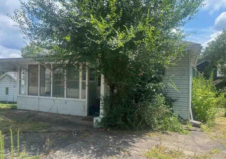 393 Spring St Yukon, PA 15698, Westmoreland County