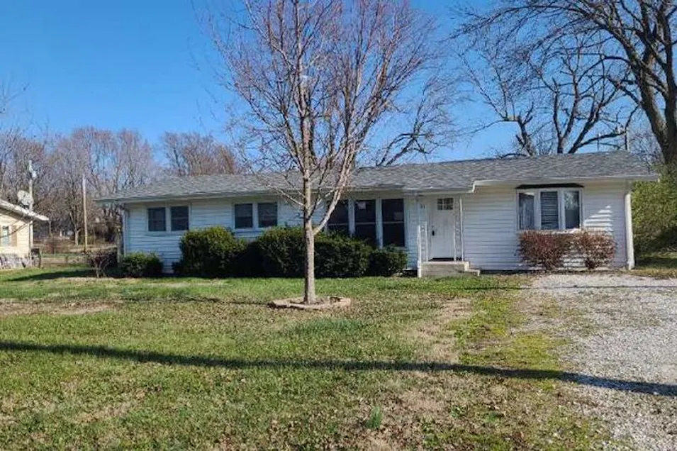 321 N Jefferson St Billings, MO 65610, Christian County