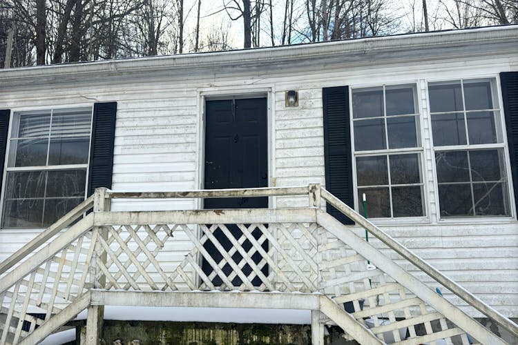 1898 Lynn Hollow Road North Tazewell, VA 24630, Tazewell County