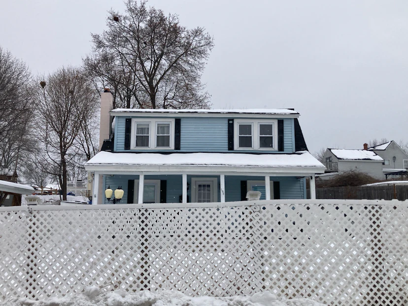 106 Burke St