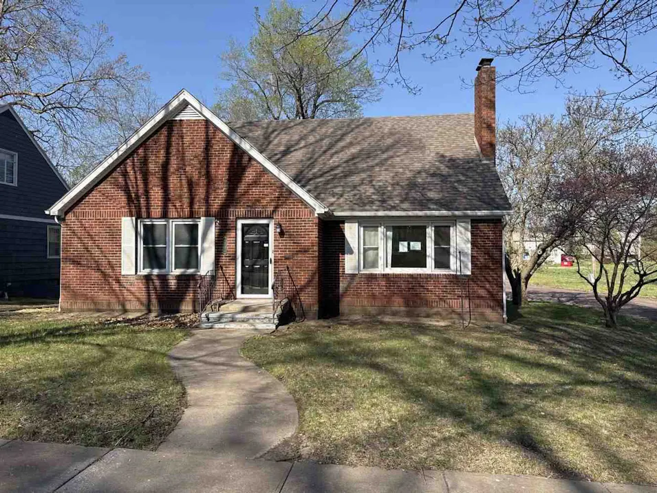 1700 Olive St Higginsville, MO 64037, Lafayette County