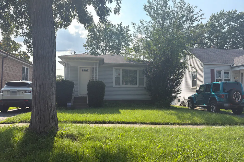 17832 Glen Oak Ave Lansing, IL 60438, Cook County