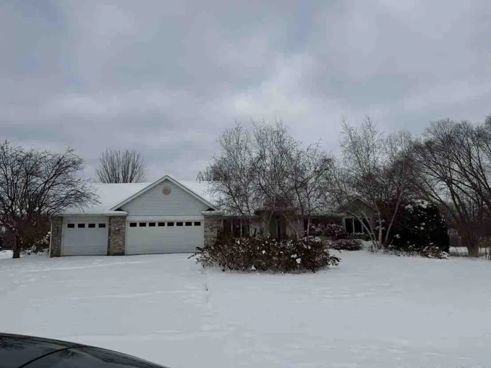 220 Glen Abbey Dr Rockford, IL 61107, Winnebago County