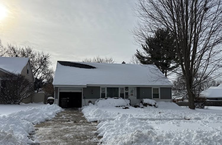 2911 18th Avenue Rockford, IL 61108, Winnebago County