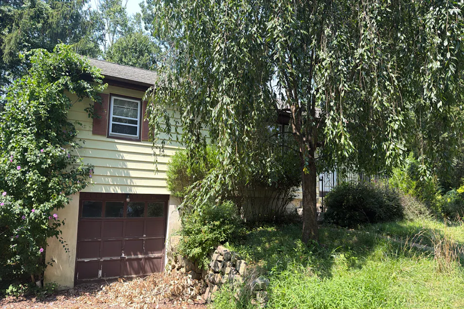 30 Terrence Ave Lake Hopatcong, NJ 07849, Morris County