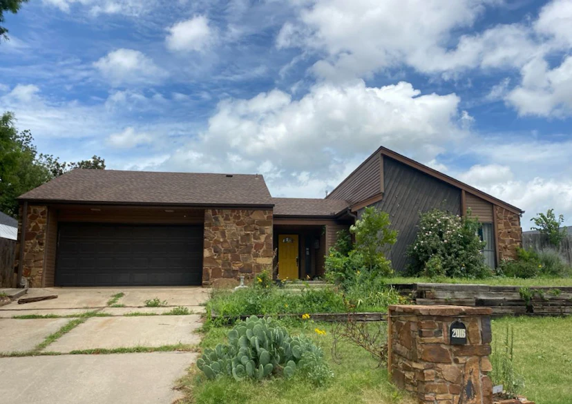 2016 Edinburg Dr