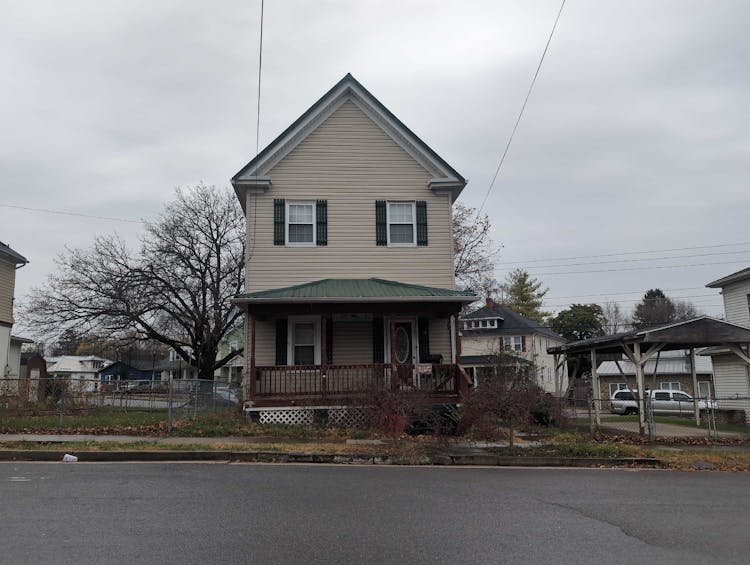 805 Maryland Avenue Martinsburg, WV 25401, Berkeley County