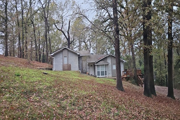 206 Allwright St Gladewater, TX 75647, Gregg County