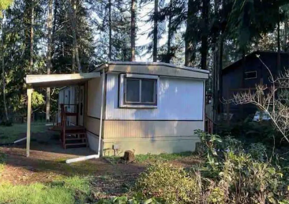 7883 Guemes Ave Clinton, WA 98236, Island County