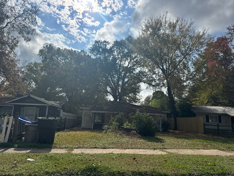 2011 Murray St Shreveport, LA 71108, Caddo County