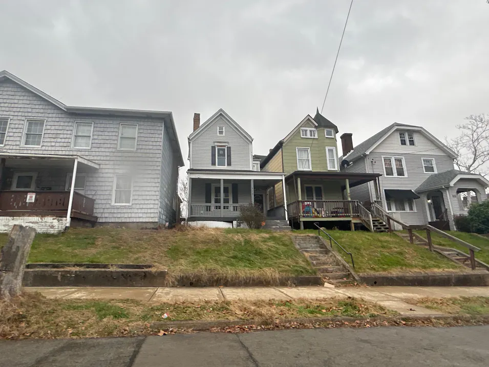 910 9th Ave Beaver Falls, PA 15010, Beaver County