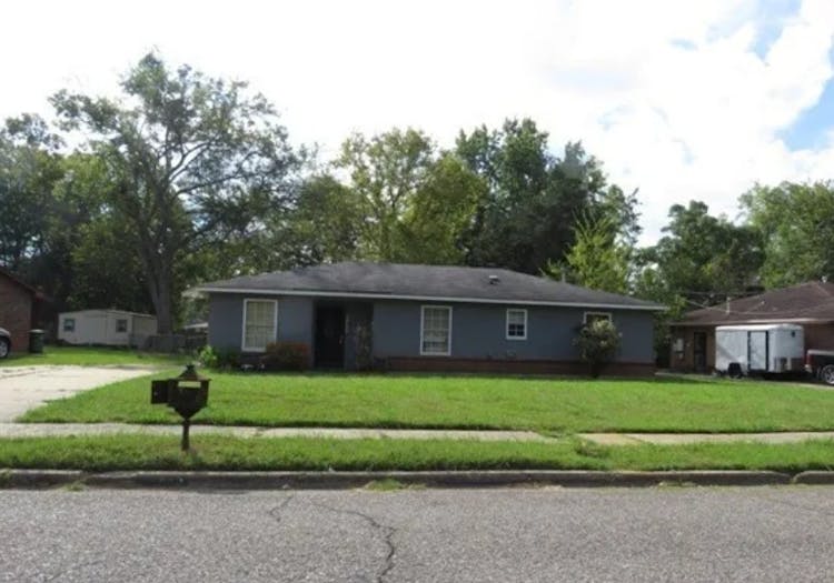 3042 Woodley Park Dr Montgomery, AL 36116, Montgomery County