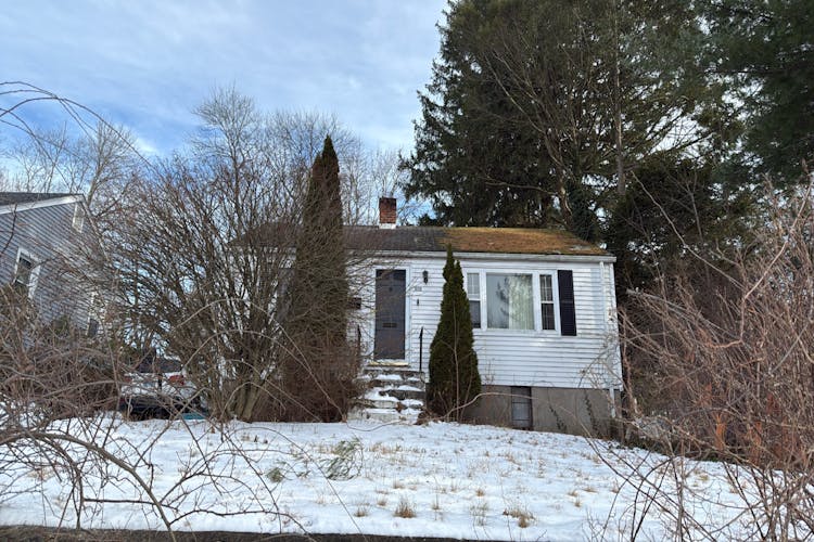 1008 N Worthy St Windsor, CT 06095, Hartford County