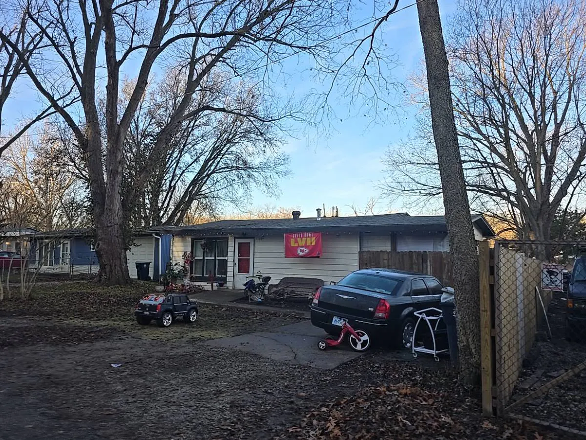 Oakley Ave, Kansas City, MO 64130 #1