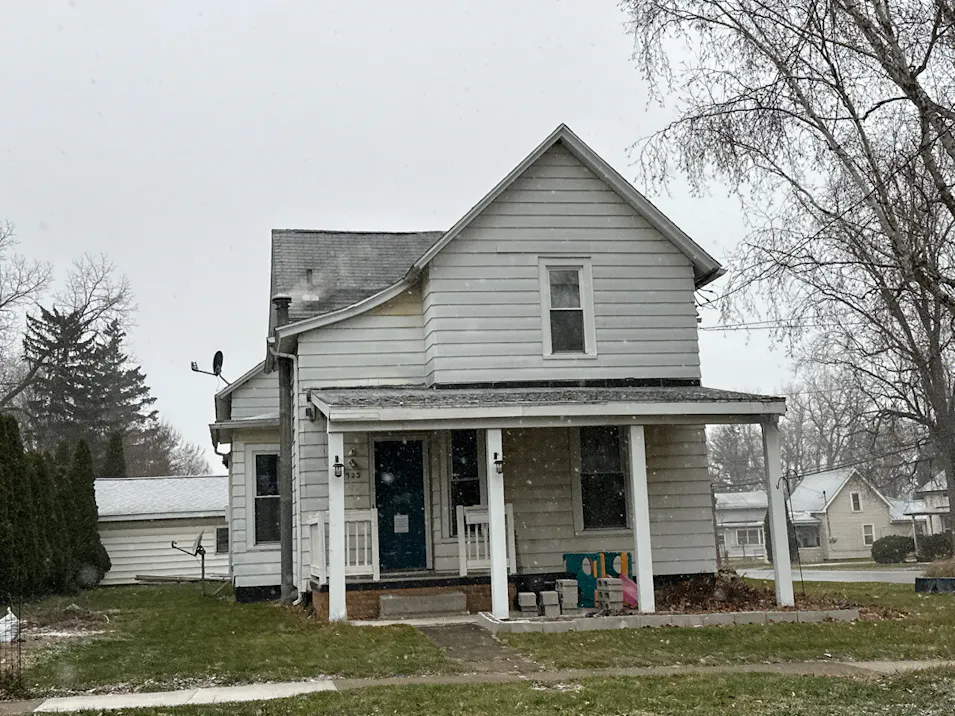 923 N Locust St Adrian, MI 49221, Lenawee County