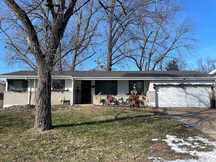 10627 Linnell Drive Saint Louis, MO 63136, St. Louis County