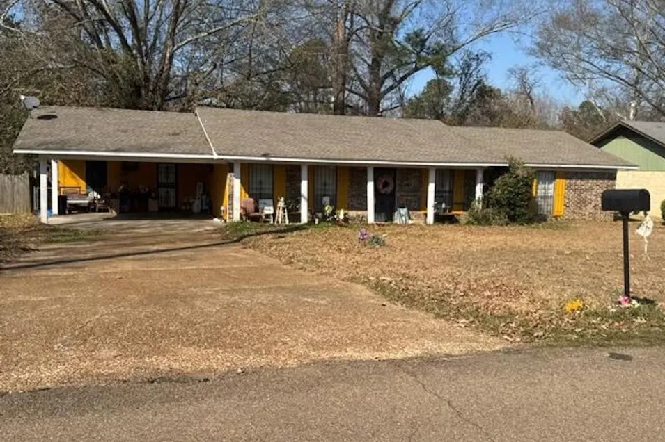 4812 Willowood Jackson, MS 39212, Hinds County