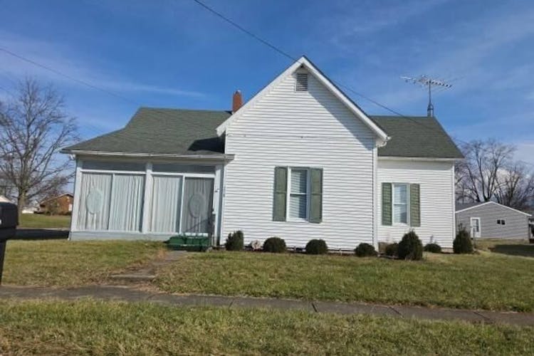 210 S Main St New Holland, OH 43145, Pickaway County