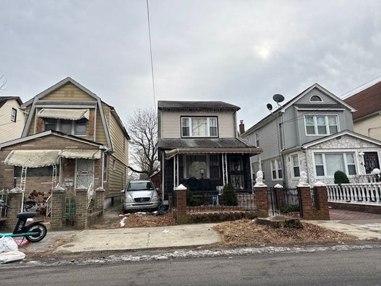 196 10 116th Ave Saint Albans, NY 11412, Queens County