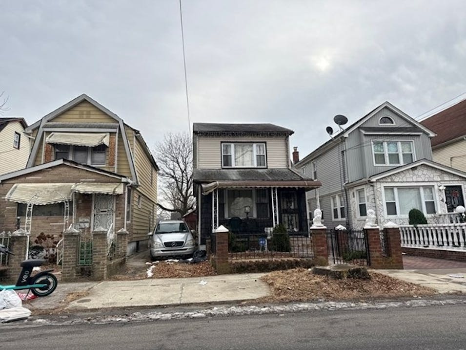 196 10 116th Ave Saint Albans, NY 11412, Queens County