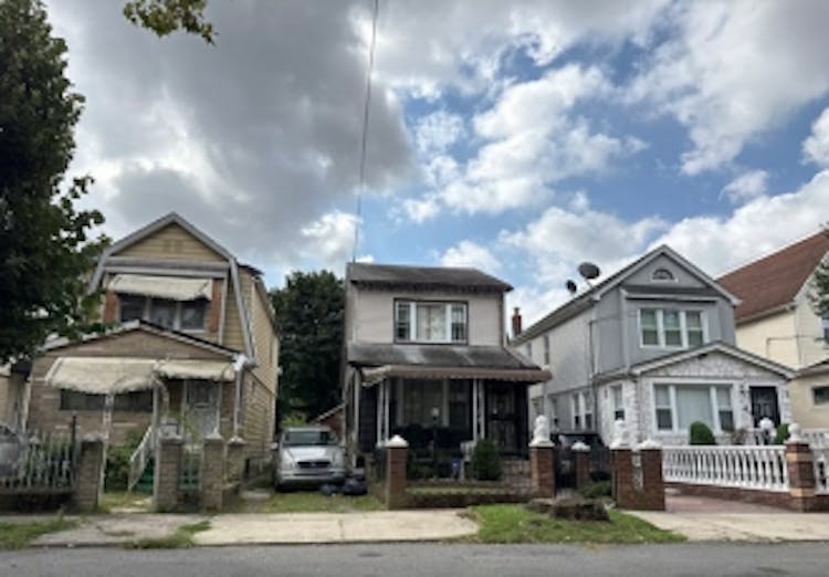 196 10 116th Ave Saint Albans, NY 11412, Queens County