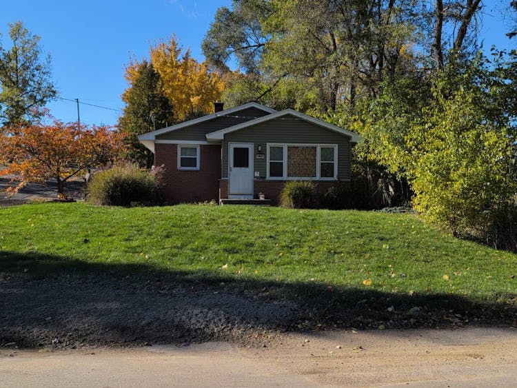 3807 Balsam Ave NE Grand Rapids, MI 49525, Kent County