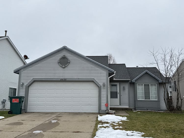 4495 Brookmeadow Drive Southeast Kentwood, MI 49512, Kent County