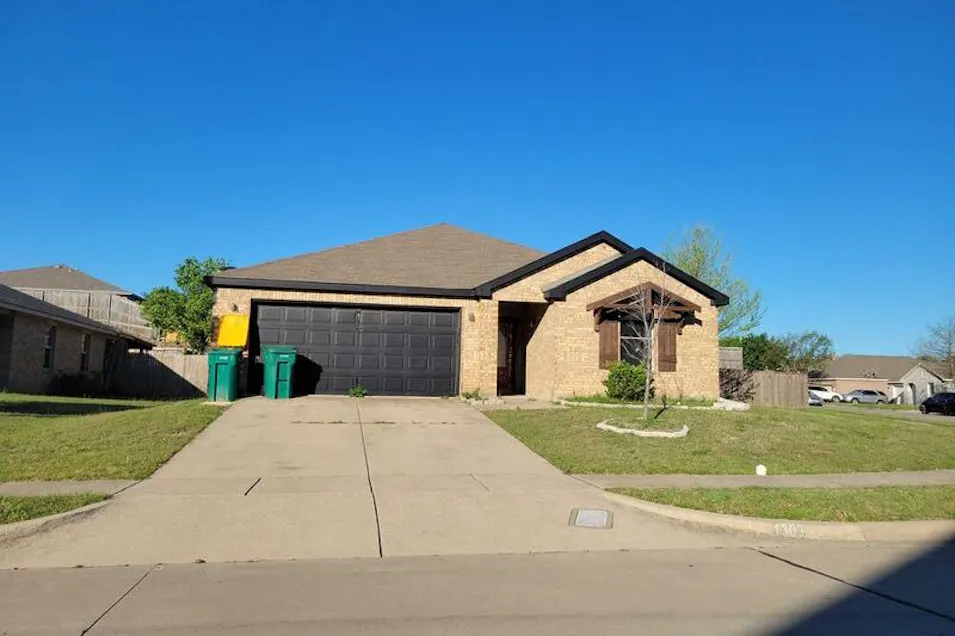 1303 Newton Dr Cedar Hill, TX 75104, Dallas County