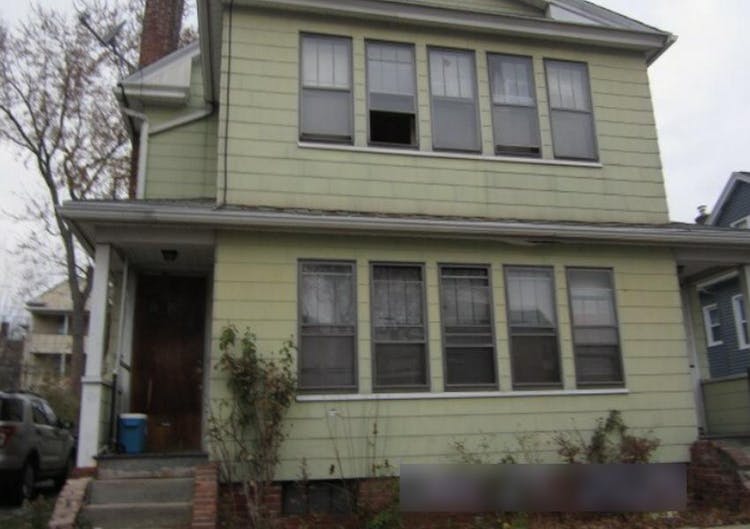 225 -227 Beech St Holyoke, MA 01040, Hampden County