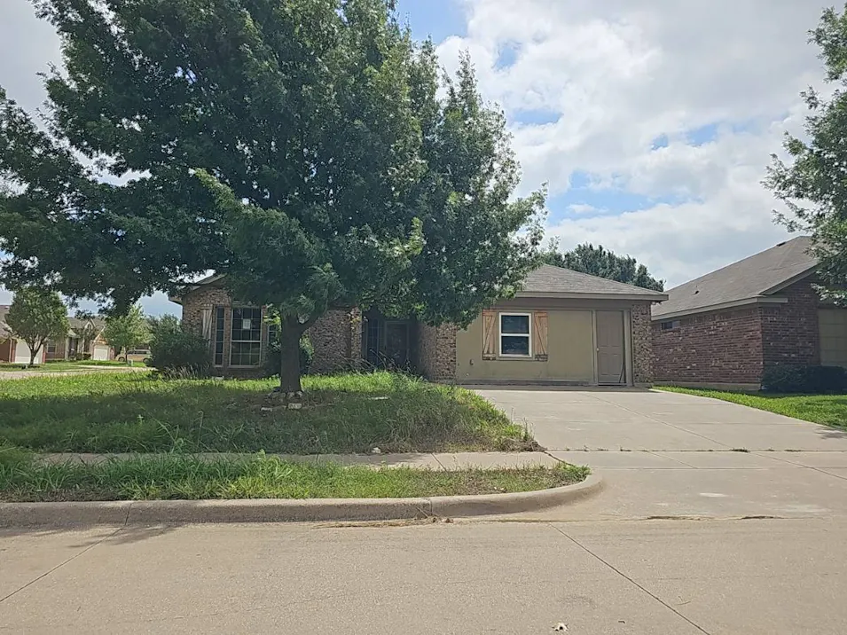 720 Lakeview Drive Alvarado, TX 76009, Johnson County
