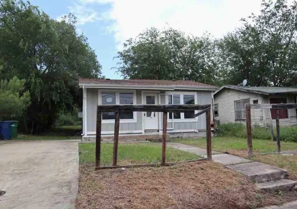 403 Rotary San Antonio, TX 78202, Bexar County