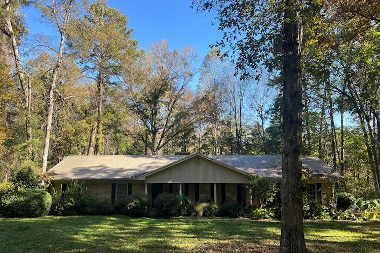 3901 Northwood Lake Drive West Northport, AL 35473, Tuscaloosa County