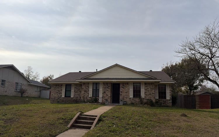 1629 South Pkwy Mesquite, TX 75149, Dallas County