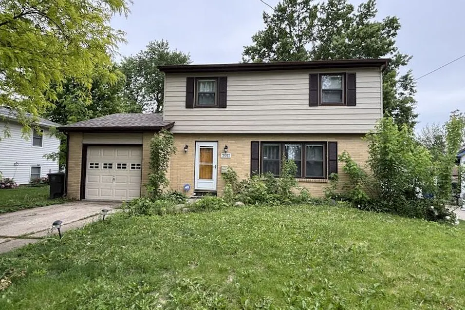 3911 E Tiffin Avenue Des Moines, IA 50317, Polk County