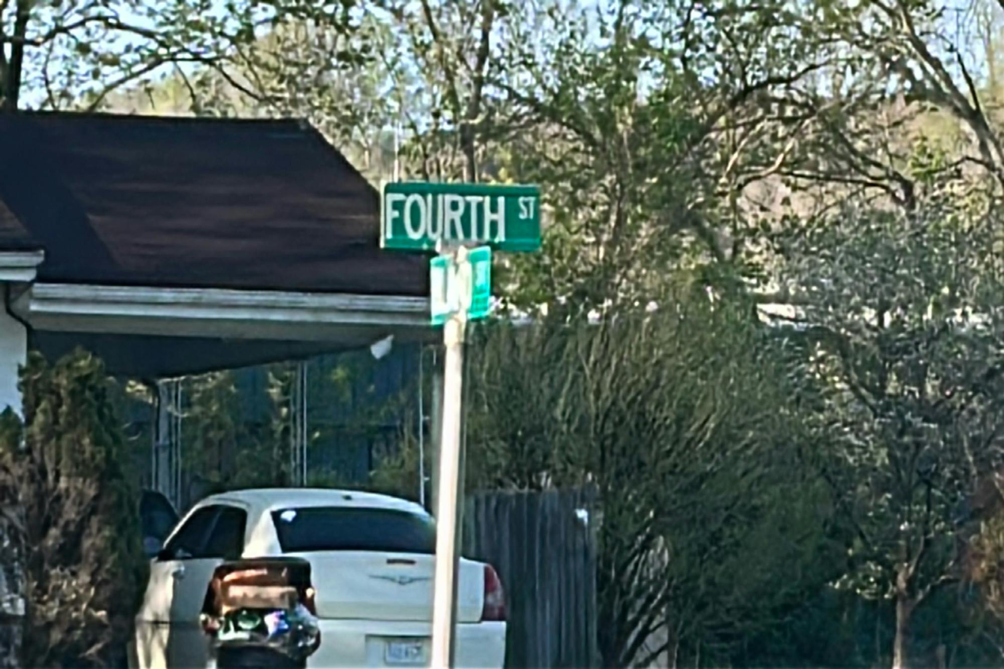 4th St, Richlands, VA 24641