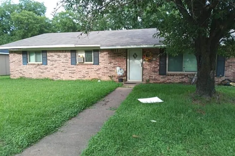 1802 Beaumont St Jacksonville, TX 75766, Cherokee County