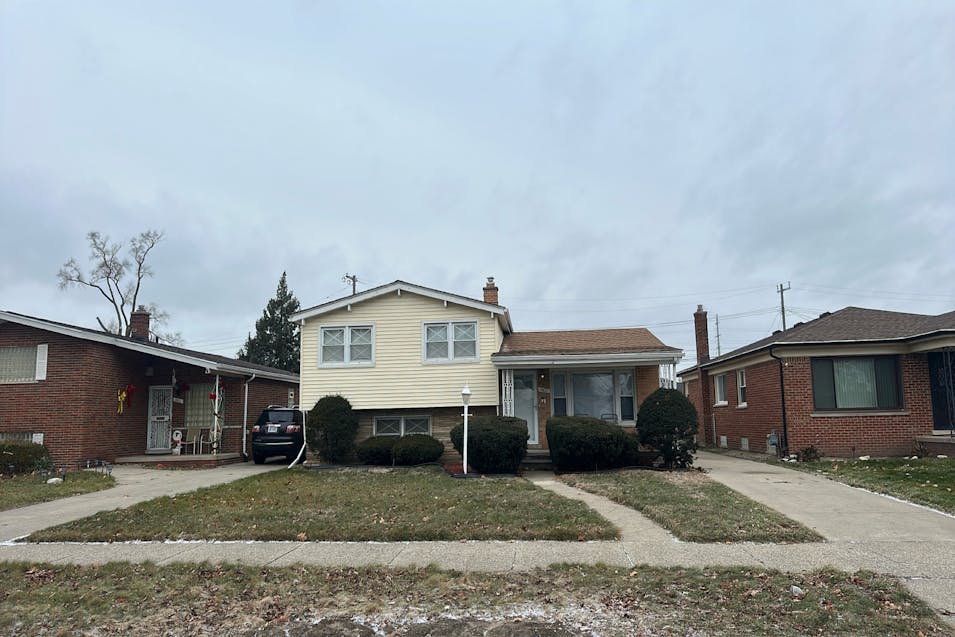 14621 Collingham Dr Detroit, MI 48205, Wayne County