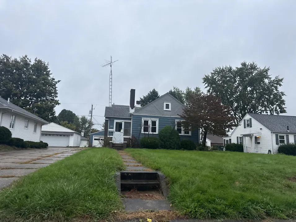 1142 Western Ave SW Canton, OH 44710, Stark County
