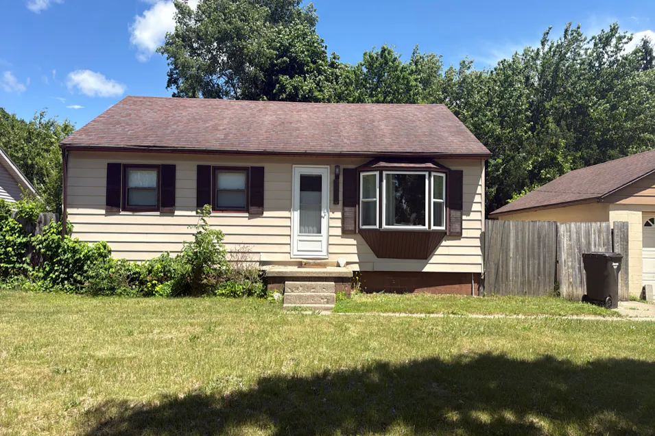 5648 Madison Ave SE Grand Rapids, MI 49548, Kent County