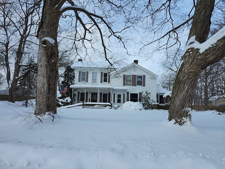 10100 S Norris Rd Delton, MI 49046, Barry County